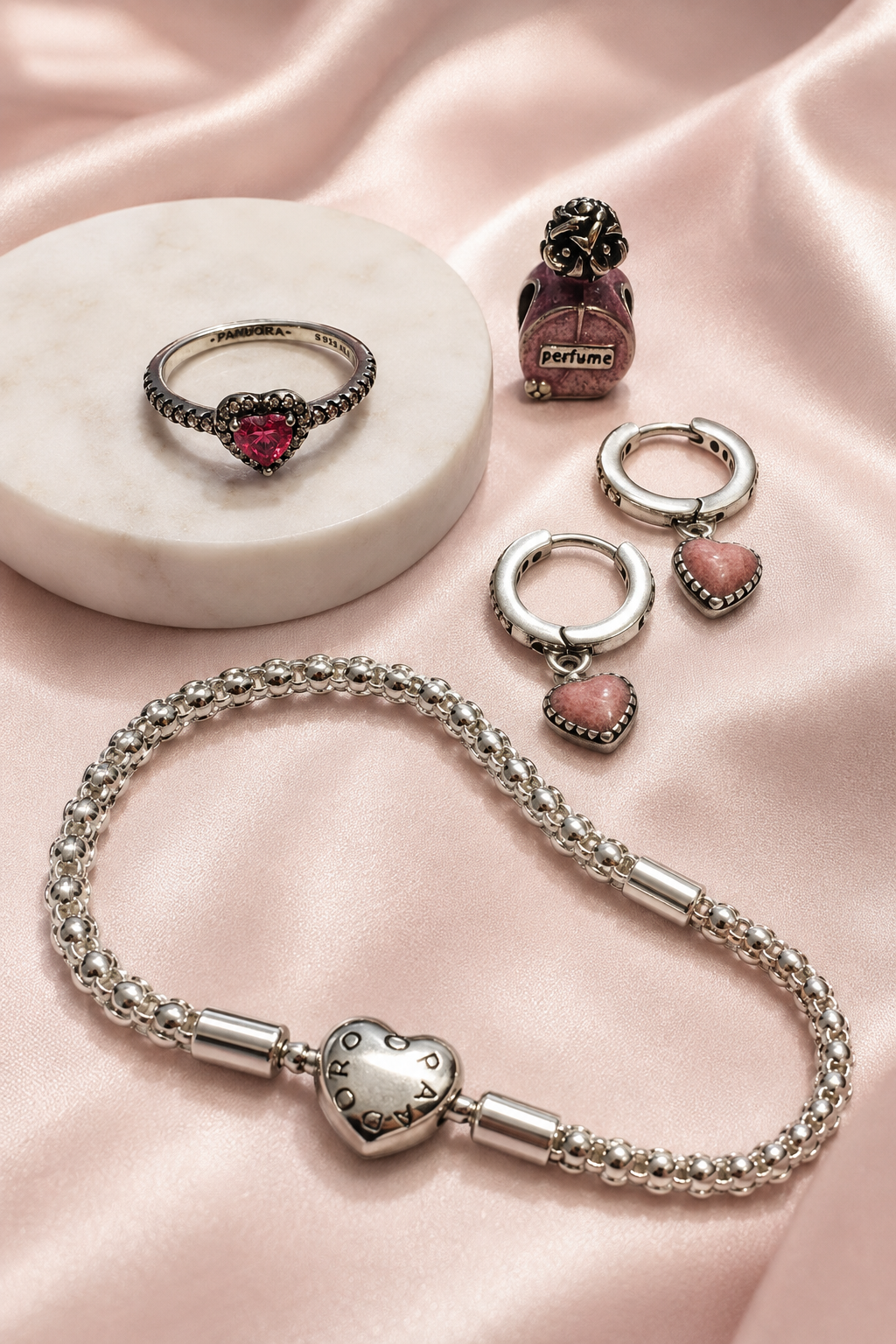 Conjunto Corazón Rosa con Pulsera y Charm Perfume
