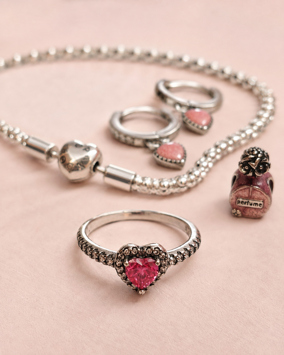 Conjunto Corazón Rosa con Pulsera y Charm Perfume